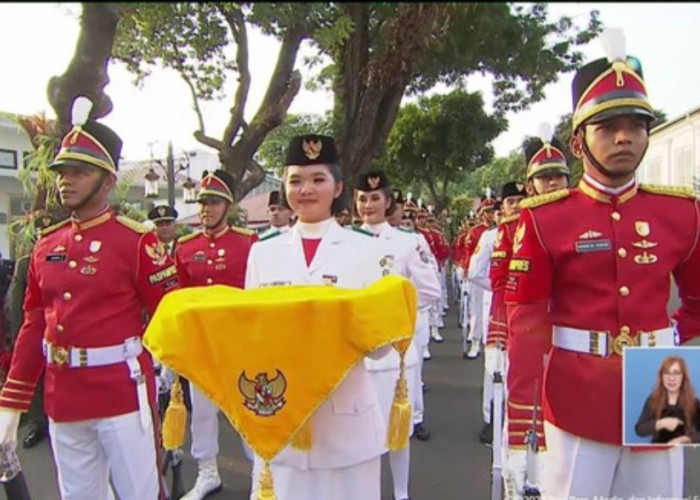 Pembawa Baki Upacara Penurunan Bendera di Istana Negara Ternyata Asal Sumsel, ini Profilnya 