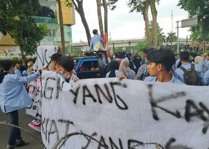 Mahasiswa Palembang Bersikap, Tolak Kenaikan BBM yang Menyengsarakan Rakyat