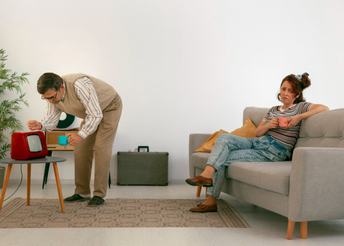 3 Tanda Kepribadian Seseorang yang Sering Lupa Menaruh Barang