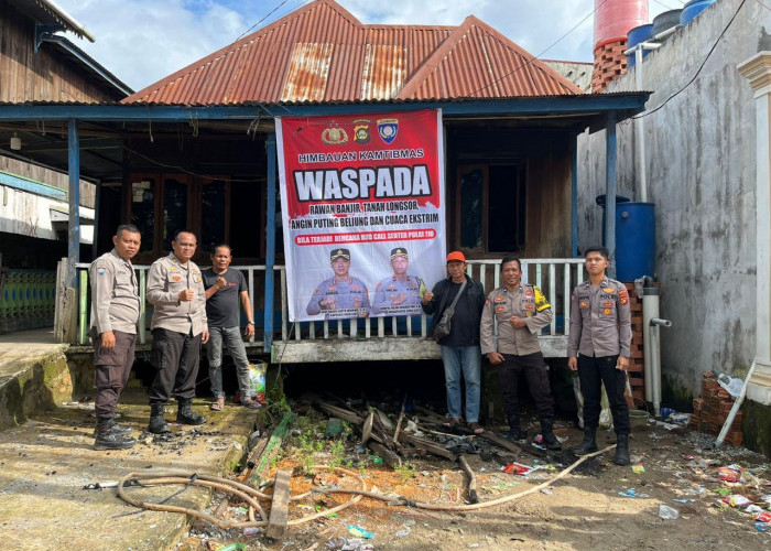 Sat Binmas Polres Ogan Ilir Pasang Himbauan Cuaca Ekstrem di Wilayah Rawan Bencana