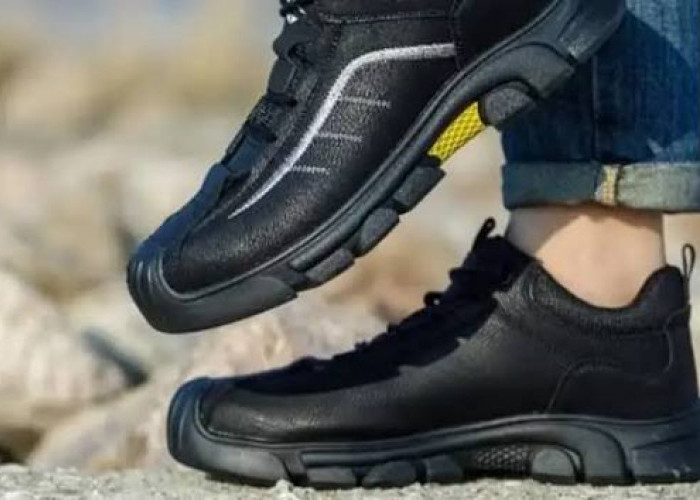 5 Jenis Bahan Sepatu yang Tahan Air, Cocok Dipakai saat Musim Hujan