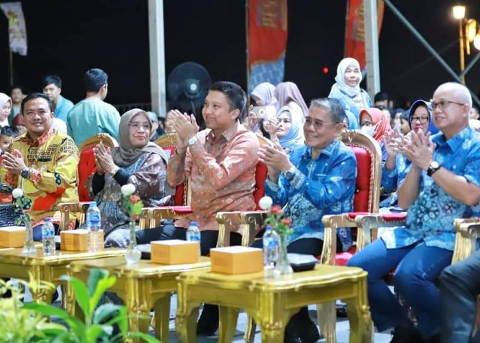 Bupati Panca Saksikan Pagelaran Festival Sriwijaya XXXI di BKB Palembang