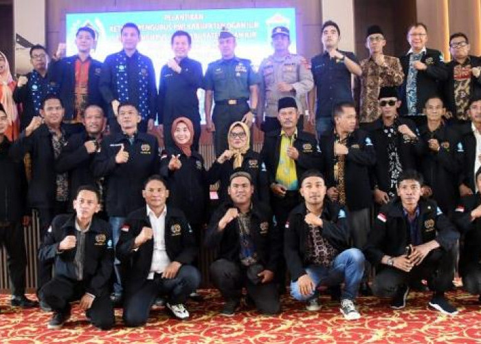 Tambah Wawasan, Bupati Panca Berangkatkan 40 Anggota PWI Ikuti Kongres ke XXV  PWI di Bandung