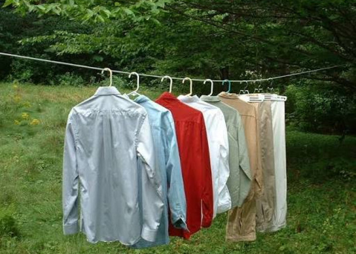 Begini Cara Mengeringkan Pakaian saat Musim Hujan agar Tidak Bau Apek