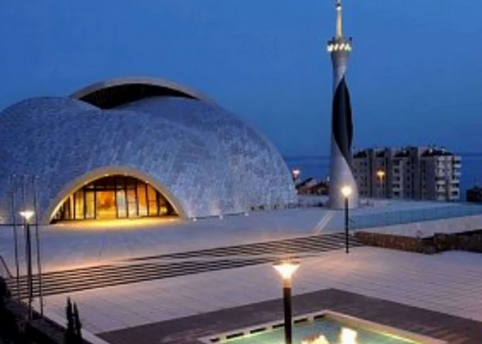 MAU SHOLAT DIMANA? 5 Negara di Eropa Tanpa Masjid