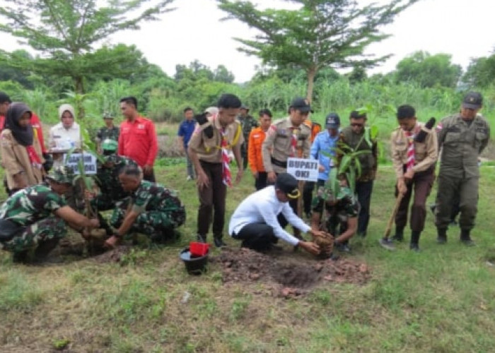 Lestarikan Lingkungan, Kodim 0402/OKI-OI Tanam Pohon dan Bersihkan Pasar