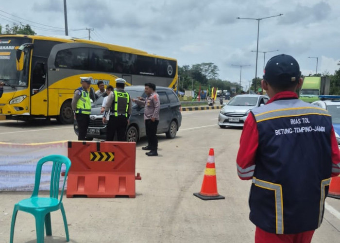 Pemudik Jalur Jambi–Palembang via Bayung Lencir Dialihkan ke Jalur Lintas Tengah  JAMBI–OGANILIR.CO-PT Hutama 