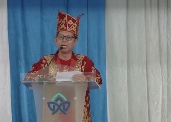 Bergelar Doktor Malaysia Digaji Satpam di UIN STS, Kini Iskandar Nazari Jadi Profesor 