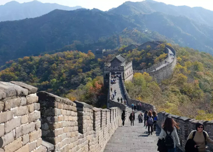 Tur Tembok Besar China Bisa Menggunakan Helikopter, ini Tarifnya