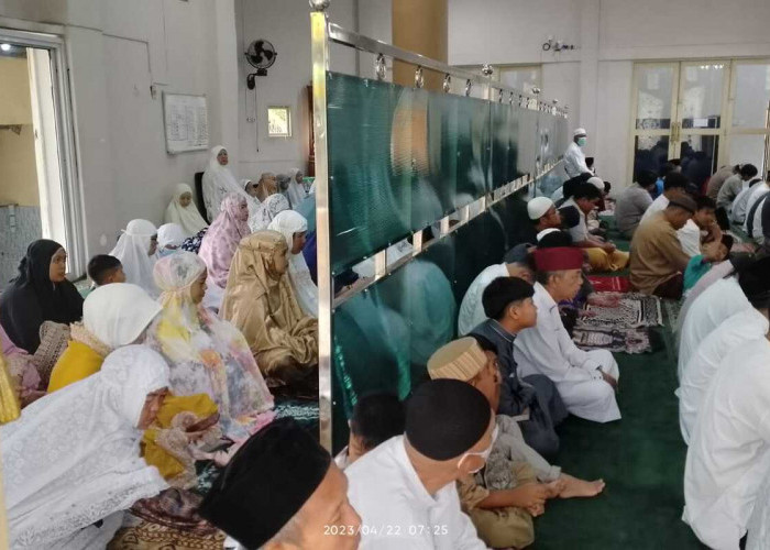 Hukum Salat di Masjid Bagi Wanita, ini Penjelasannya