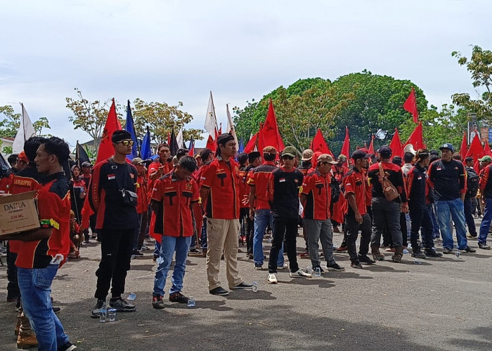 Aksi May Day, Buruh di OKI Tuntut Upah Murah Hingga Hapus Ownibus Law