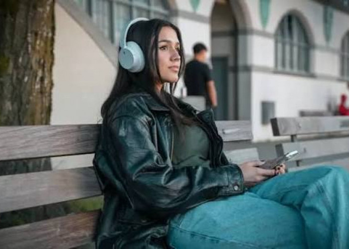 Inilah 7 Tanda Kepribadian Orang yang Suka Memutar Lagu Sama Berulang Kali, Menurut Ilmu Psikologi