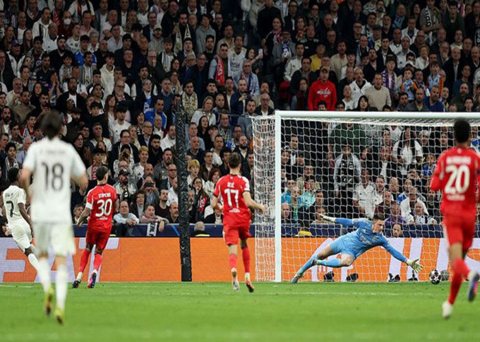 Menang 2-1 Atas Benfica, Real Madrid Lolos Babak 16 Besar Liga Champions