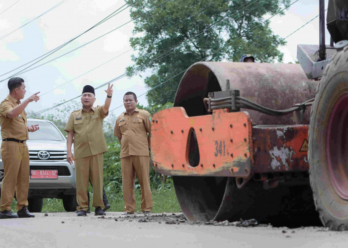 Wabup dan Sekda Muba Turun Langsung Melakukan Peninjauan Perbaikan Sekayu-Pali.