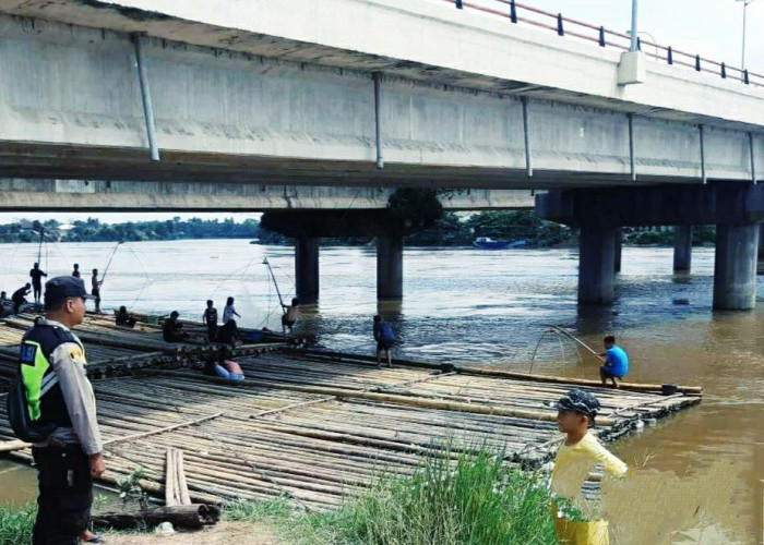 Diguyur Hujan Selama 5 Jam, Bhabinkamtibmas Himbau Warga Waspada Banjir