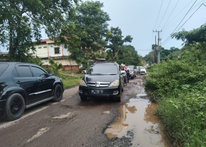 Banyak Jalan Provinsi Rusak, DPRD Ogan Ilir Datangi Dinas PUBM-TR Provinsi.