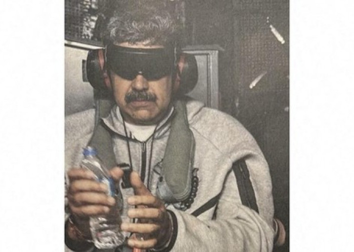 Trump Pamer Foto Presiden Venezuela Ditangkap