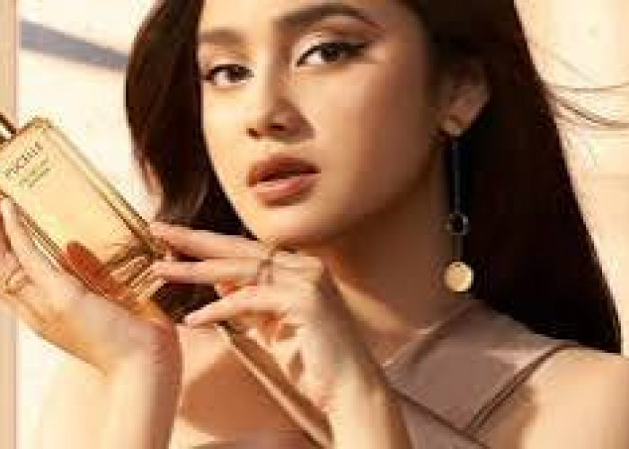 5 Rekomendasi Wangi Parfum yang Bikin Wanita Lebih Elegan Berkelas dan Memikat