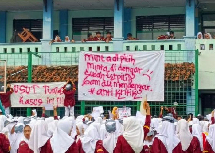 Kepala MAN 2 Kota Bekasi Didemo Siswa, ini Penyebabnya