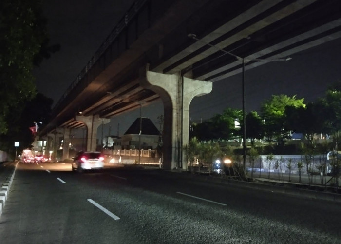 Lampu Jalan di Jl Kolonel H Barlian Palembang Kembali Mati