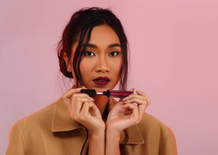  4 Rekomendasi Lipstik yang Tidak Luntur Saat Makan maupun Minum, Tidak Membuat Bibirmu Kering 