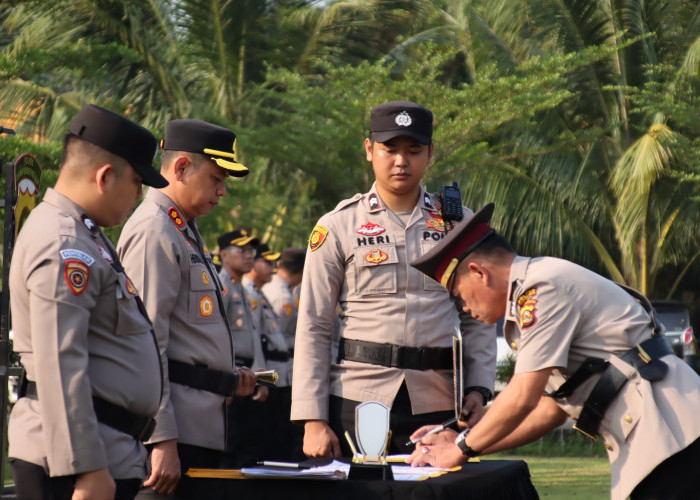 10 Kepala Seksi hingga Kapolsek di Lingkungan Polres OKI di Mutasi, Kapolres Ucapkan Ini