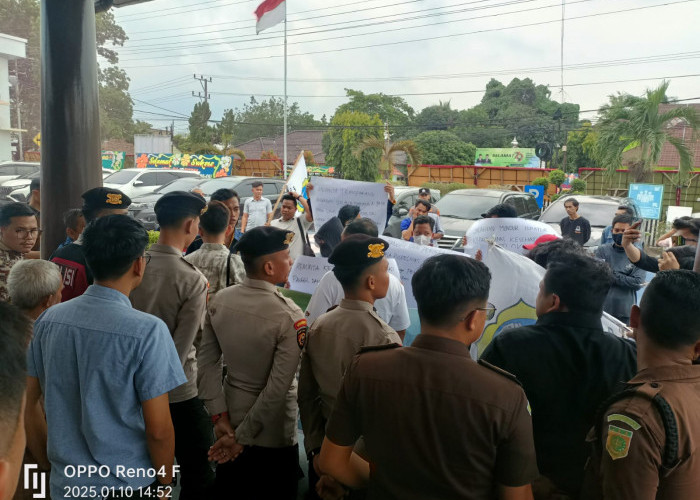 Geruduk Kejari OKI, IMOKI Minta Usut Dugaan Korupsi Dana BOK