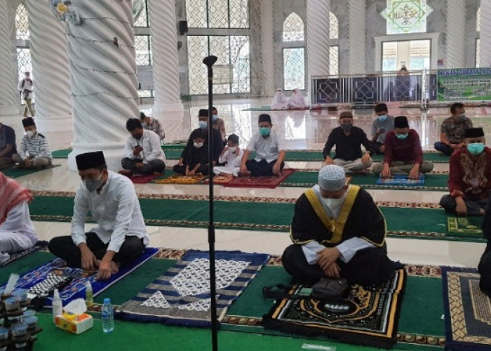 Bupati Ogan Ilir Sholat Ied di Masjid Agung Tanjung Senai