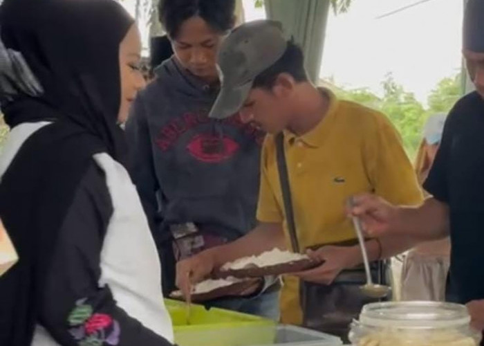 Jumat Barokah, Relawan MILLENIAL-Z RD Gelar Makan Siang Gratis