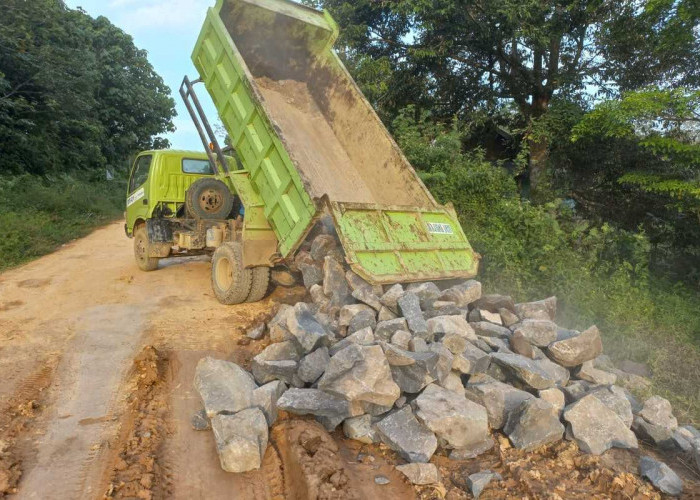 Perbaikan Jalan di Jirak Jaya Dimulai, Pj Bupati Muba Siap Tinjau