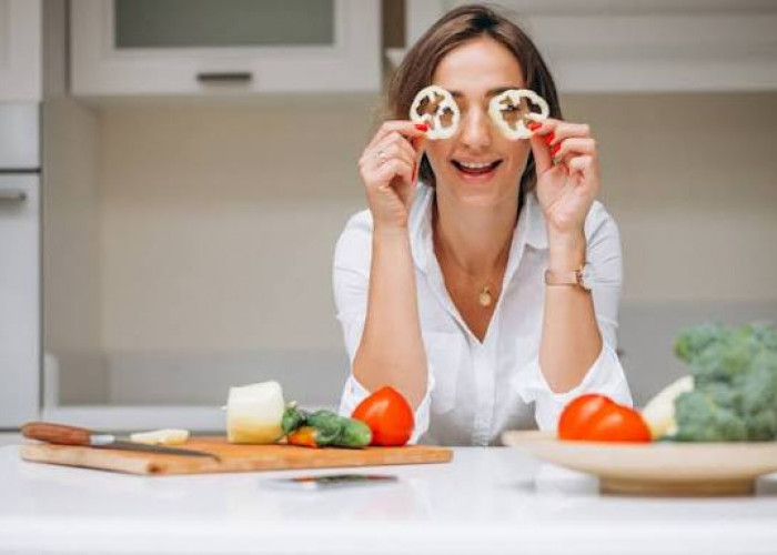 Konsumsi 10 Jenis Makanan Ini biar Mata Jernih dan Lebih Sehat