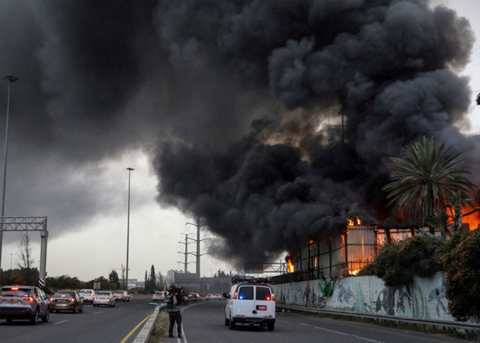 Serangan Rudal-Drone Iran Makin Akurat, Pengamat Duga IRGC Gunakan Teknologi China