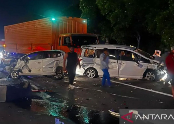 Kecelakaan Beruntun di Tol Cipularang Terjadi, 2 Penumpang Meninggal