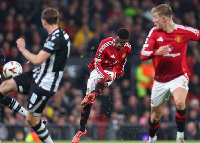 Hasil Liga Europa - MU Taklukkan PAOK 2-0