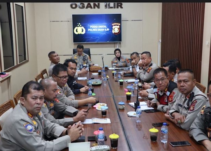Raja Dangdut Rhoma Irama Tampil di HUT Ogan Ilir, Kapolres AKBP Andi Baso Pimpin Rapat Pengamanan