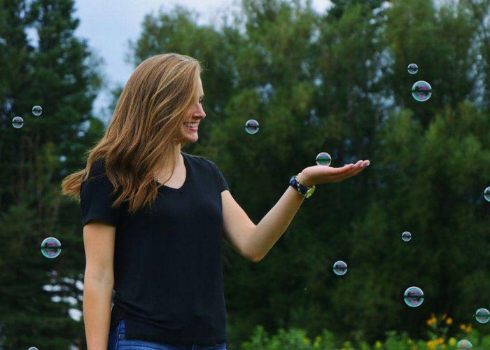 Inilah Deretan Zodiak yang Selalu Berpikir Baik untuk Orang Lain