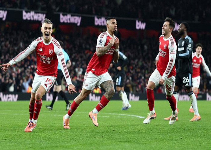 Arsenal Bantai Aston Villa 4-1, Kokoh di Puncak Klasemen Sementara Liga Inggris 2025-2026
