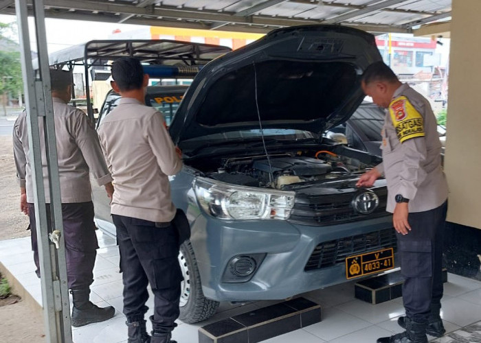 Kapolsek Indralaya Cek Kendaraan Dinas, Dukung Kegiatan Patroli