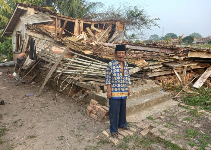 Rumah Ambruk di OKI, Keluarga Sempat Dengar Suara 