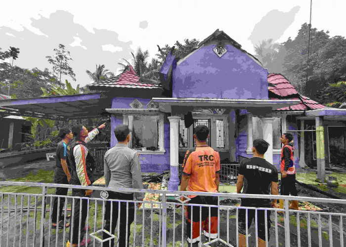 Rumah Permanen Cat Biru di Tanjung  Raja Hangus Terbakar Bersama Sepeda Motornya, Kerugian Waw !