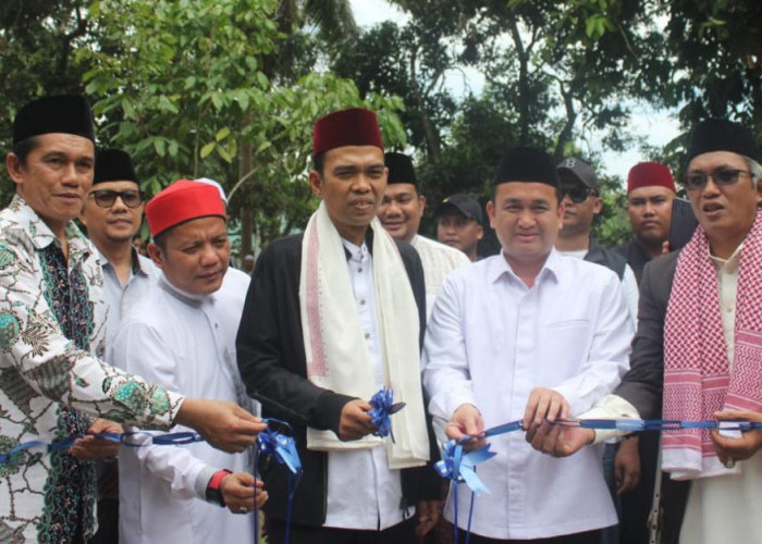 UAS Resmikan Gedung dan Peletakan Batu Pertama Asrama Albasya di Payakabung Ogan Ilir