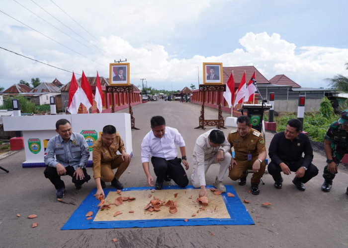 Bupati Panca Dampingi Gubernur Sumsel Resmikan Jembatan Lais, Polres Ogan Ilir Amankan Prosesi Peresmiannya