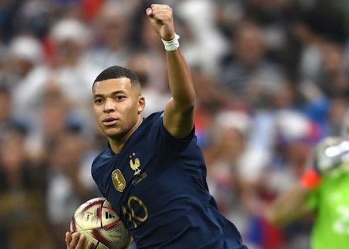 Argentina Juara Dunia, Kylian Mbappe Pemain Tertajam di Dunia dan Raih Sepatu Emas Sebagai Top Skor 