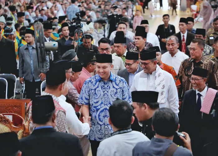 Bupati Panca Hadiri Haflah Milad ke-75 Ponpes Raudhatul Ulum, 567 Siswa Di Wisuda 