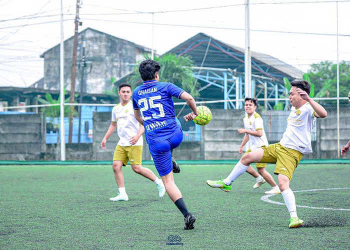Jalin Silaturahmi, BPR Sumsel Latih Tanding Mini Soccer dengan BPR Palembang