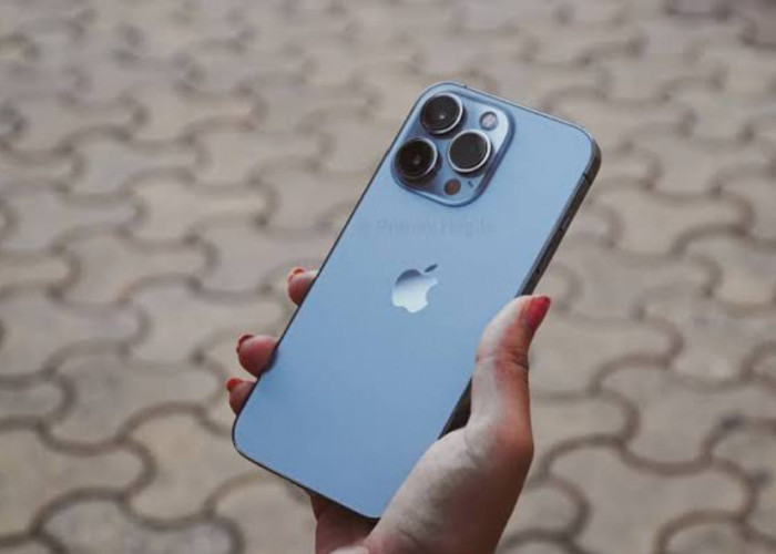 iPhone 13 Pro Max Turun Harga, Cocok Banget untuk yang Suka Mirror Selfie 