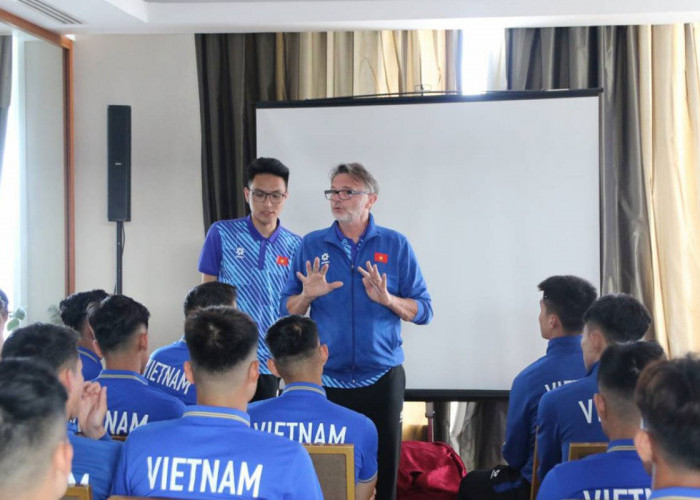 Jelang Laga Kontra Indonesia di Grup D Piala Asia 2023, ini Pesan Pelatih Vietnam untuk Pemain 