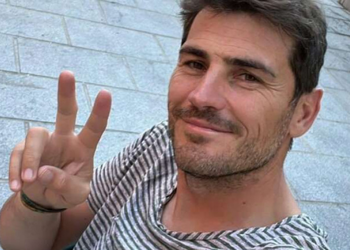 Iker Casillas Tak Jadi Gay, Akun Twitter Ternyata Diretas: 'Mohon Maaf Semua Follower Saya'