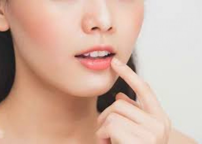 Rahasia Mencerahkan Bibir Hitam Secara Alami Tanpa Gunakan Lip Balm
