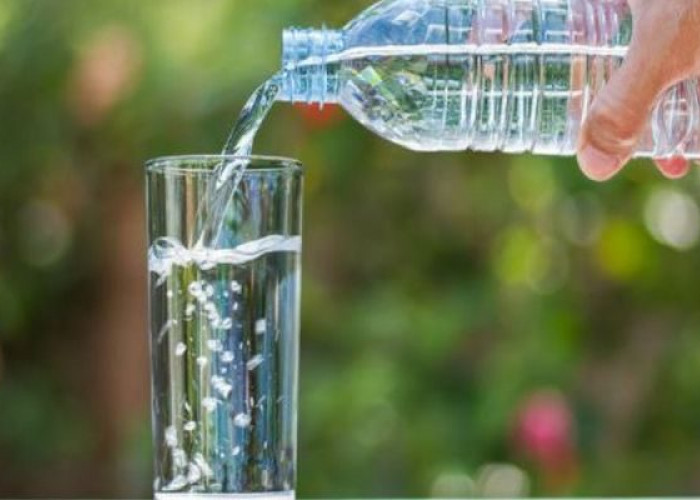 Salah Kaprah Anjuran Minum 8 Gelas per Hari. Tubuh Perlu Air Putih Sesuai Kebutuhan